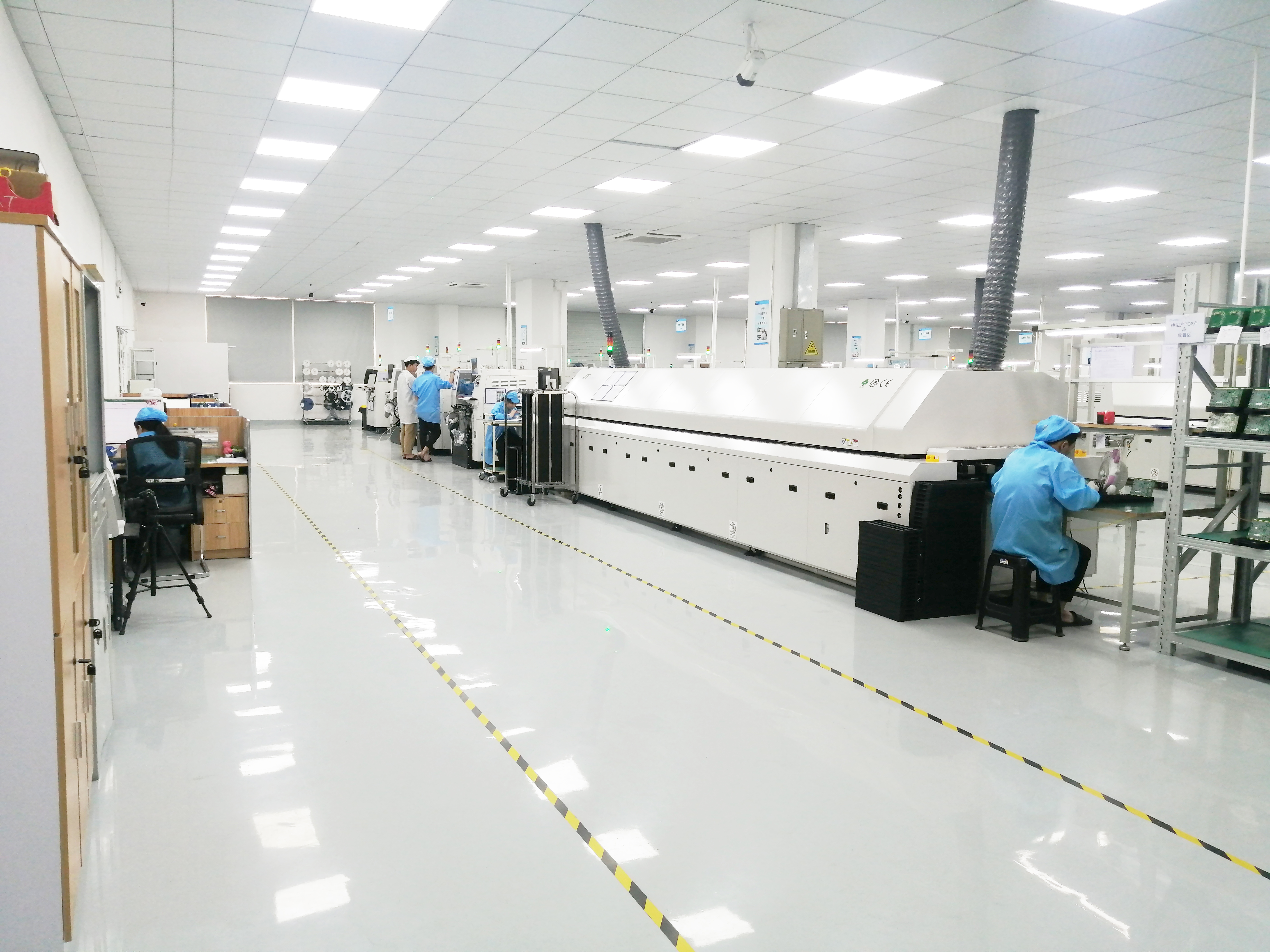 興東SMT貼片加工大型十二溫區(qū)回流焊