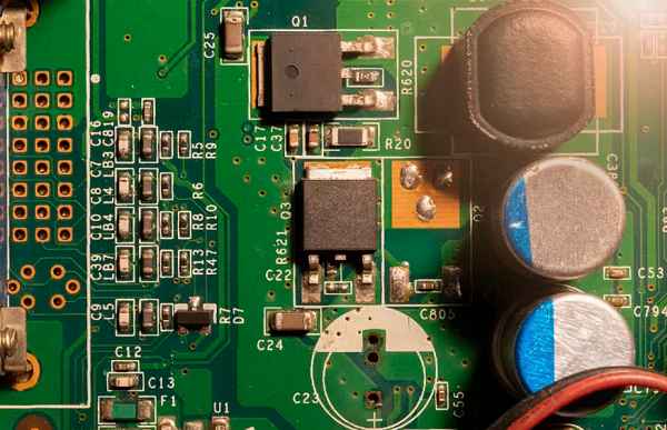 PCBA加工生產(chǎn)線內(nèi)的防靜電設(shè)施